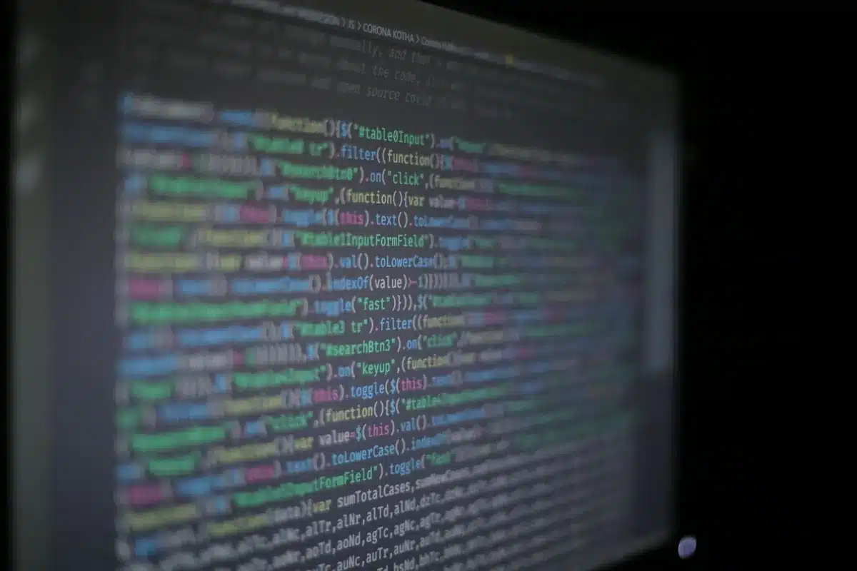 CSS-code met selectors en eigenschappen op een monitor